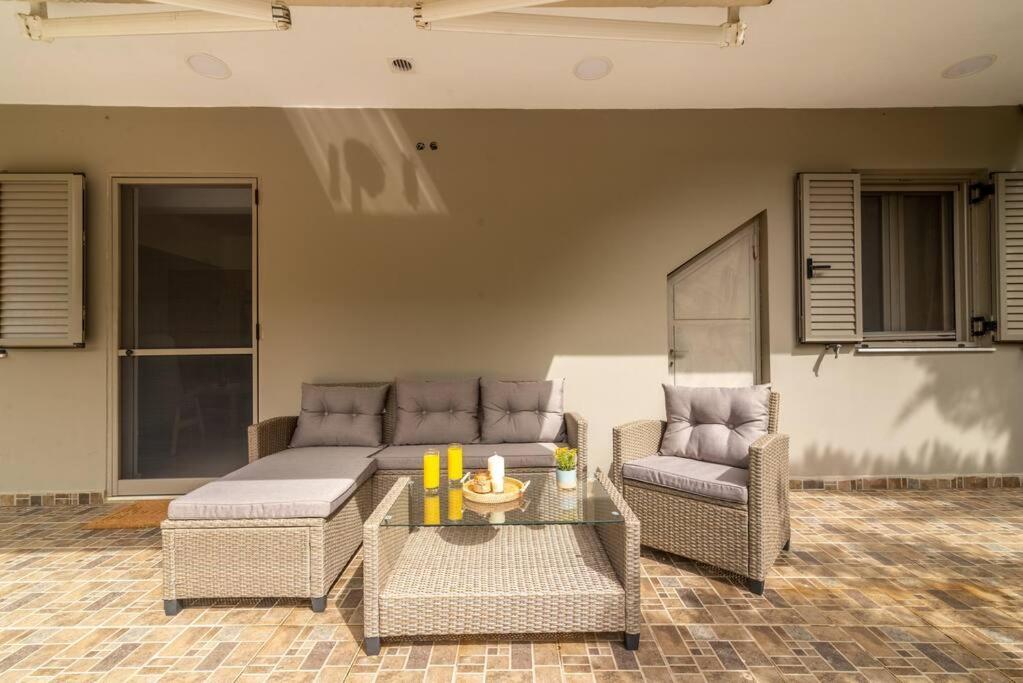 Citrea Stylish House With Garden Near Beach Héraklion Extérieur photo