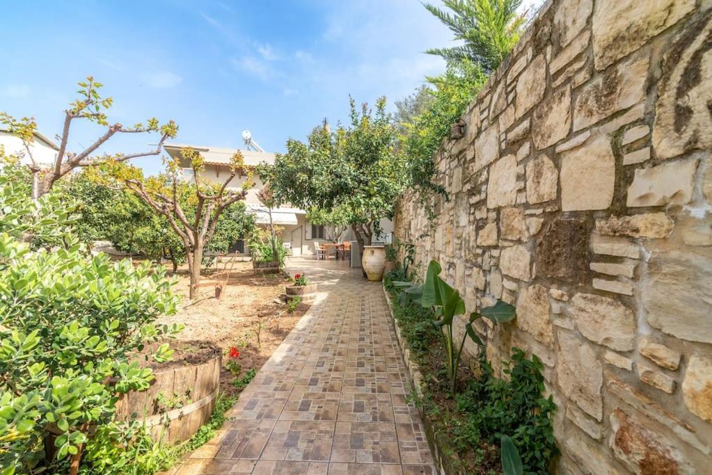 Citrea Stylish House With Garden Near Beach Héraklion Extérieur photo